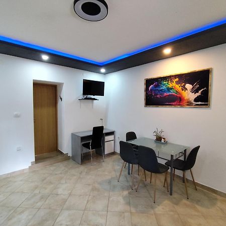 Apartman Goga With Pool And Jacuzzi Labin  Exterior photo